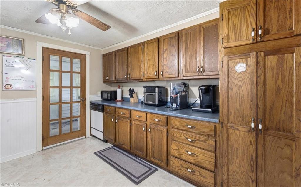 3914 Macarthur Road Property Photo 6