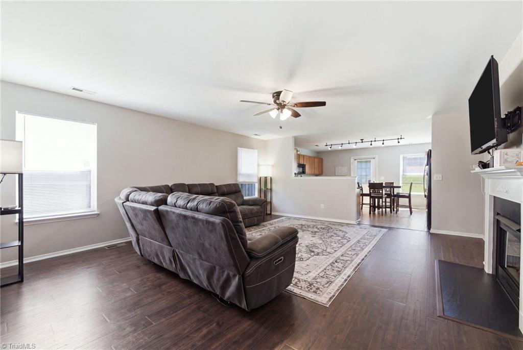 4560 Vernon Farms Boulevard Property Photo 6