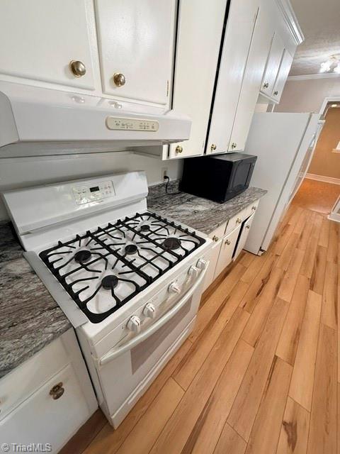 244 Weaver Street Property Photo 5