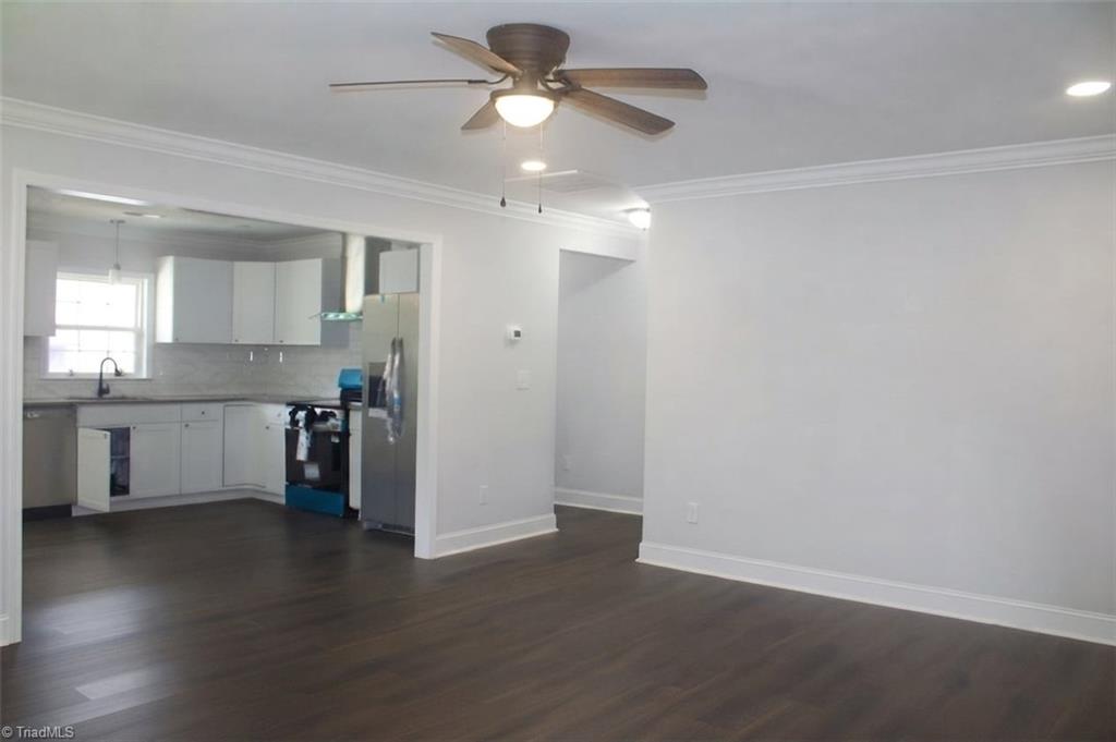 1000 Pine Circle Drive Property Photo 3