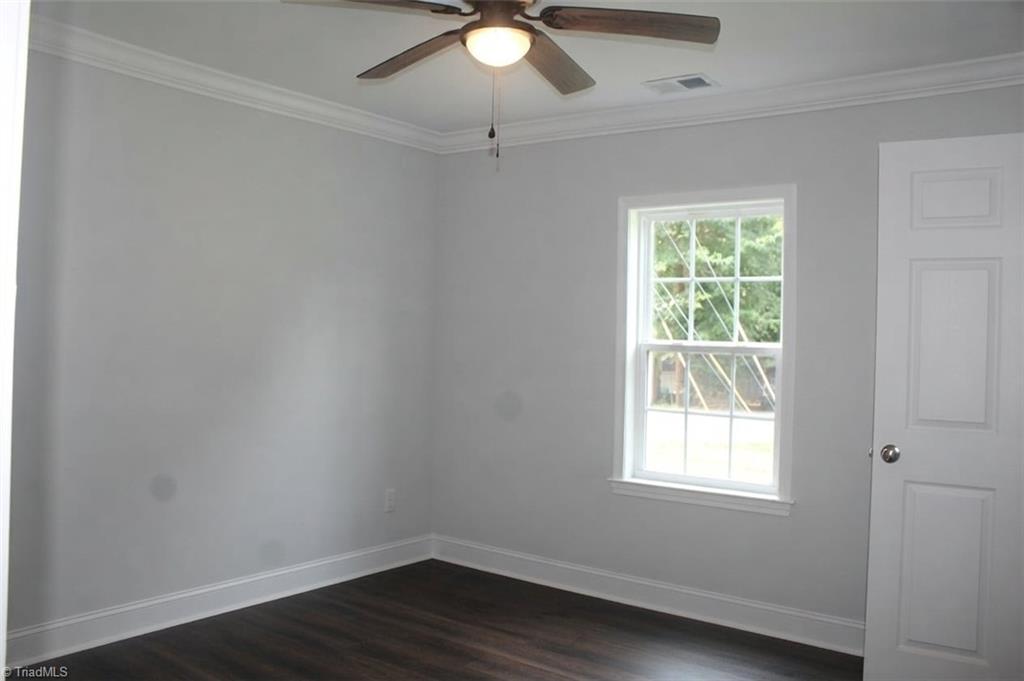 1000 Pine Circle Drive Property Photo 8