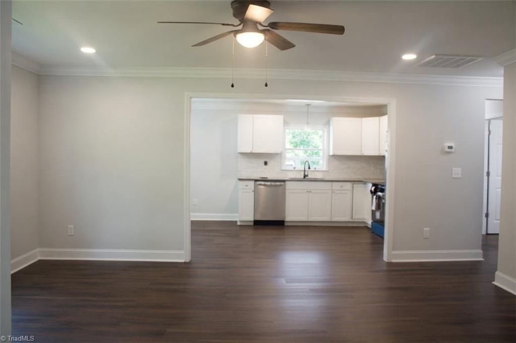 1000 Pine Circle Drive Property Photo 10