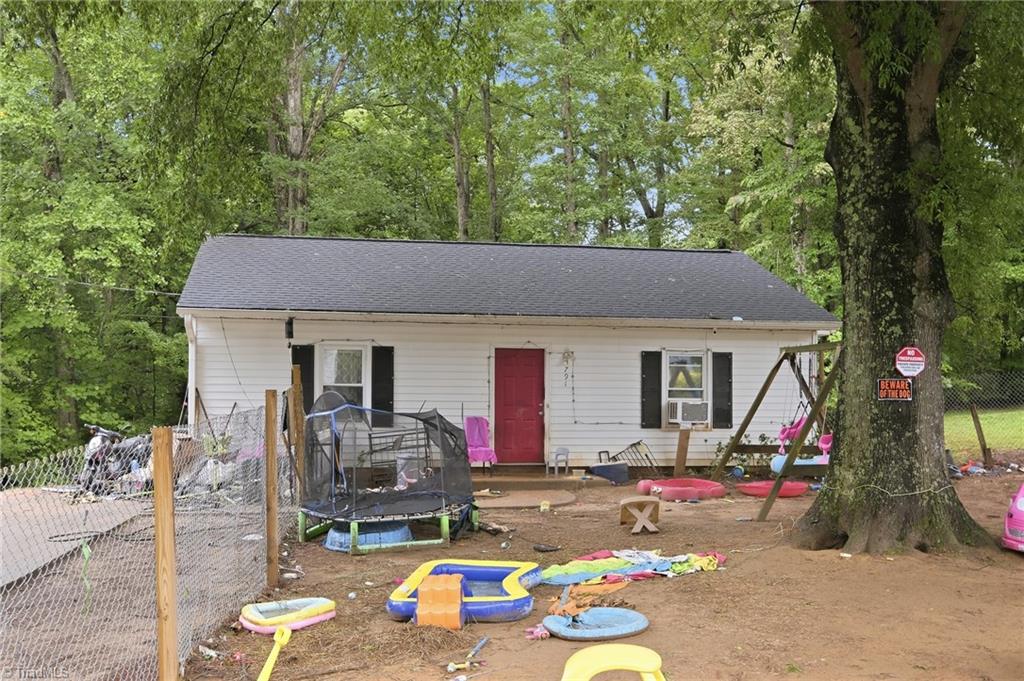 791 Falconbridge Road Property Photo 2
