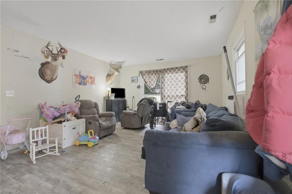 791 Falconbridge Road Property Photo 3
