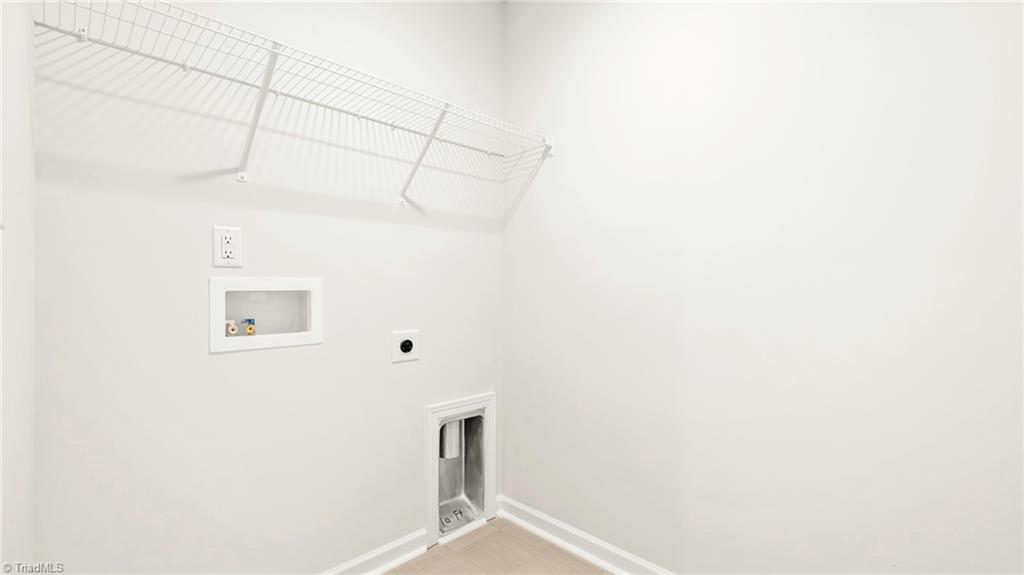 204 Hungerford Boulevard Property Photo 7