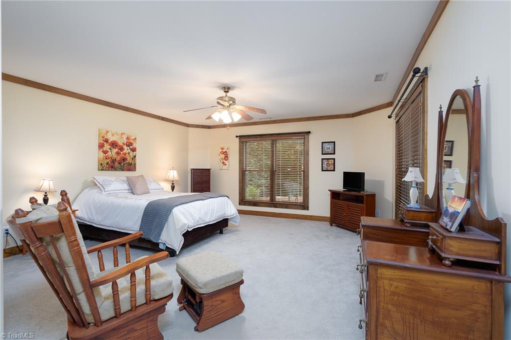 1820 Southpoint Lane Property Photo 35