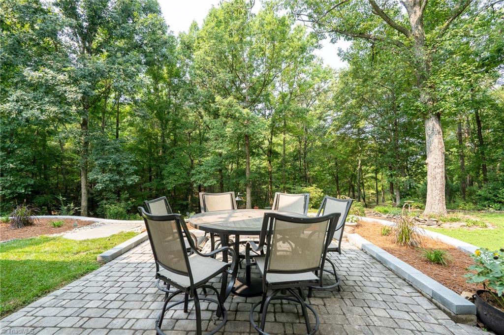 1820 Southpoint Lane Property Photo 46
