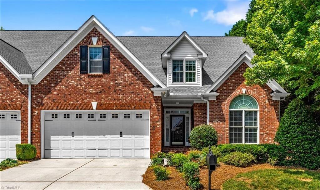 7 Hines Park Lane Property Photo 1