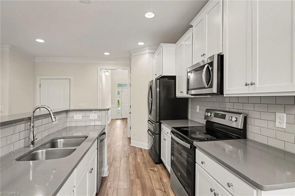 3840 Thistleberry Road Property Photo 11