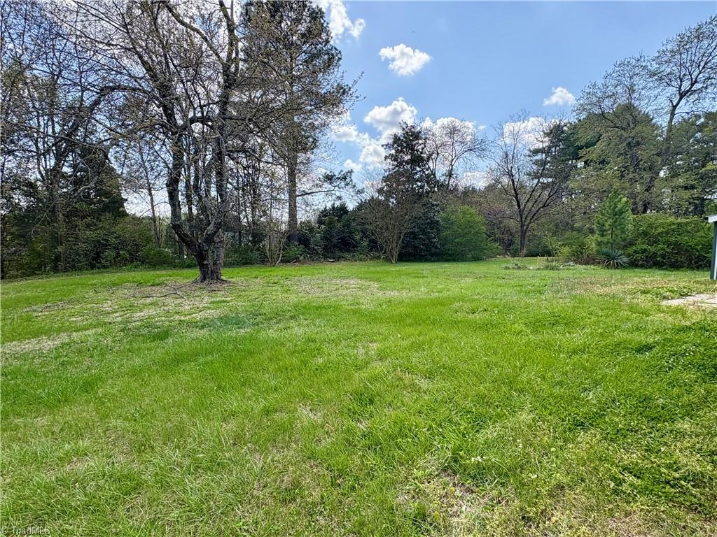 118 Lakeview Circle Property Photo 3