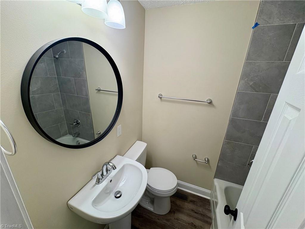 118 Lakeview Circle Property Photo 12