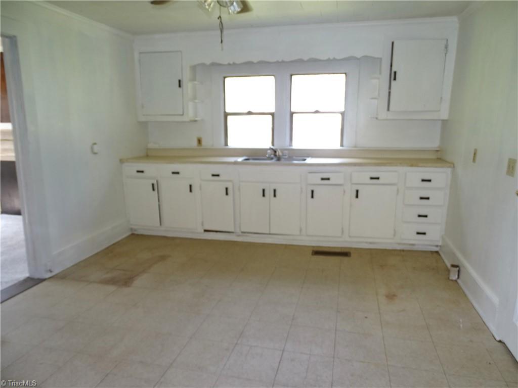 307 Goforth Drive Property Photo 7