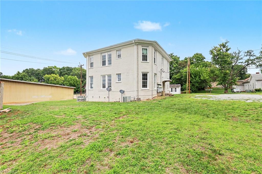 115 N Flanner Street Property Photo 8