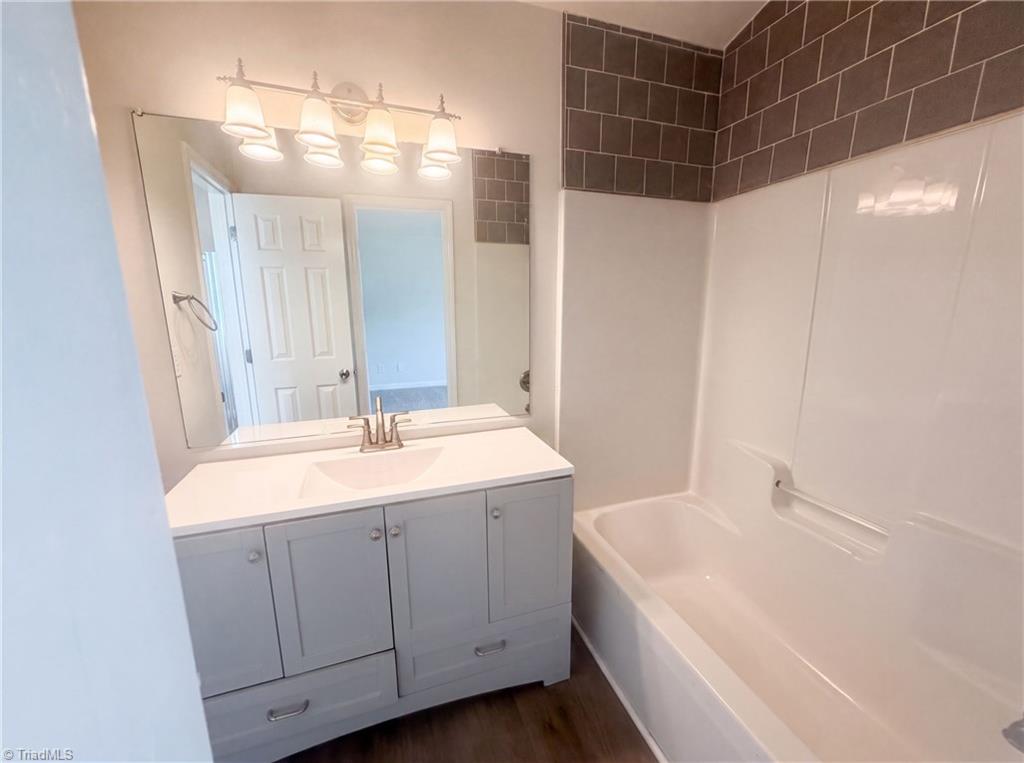 2110 Carlisle Way Property Photo 15