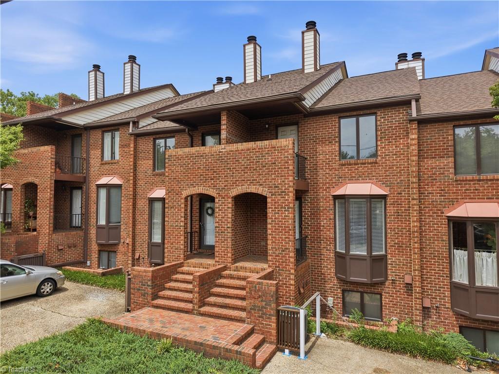 626 Walker Avenue Property Photo 3