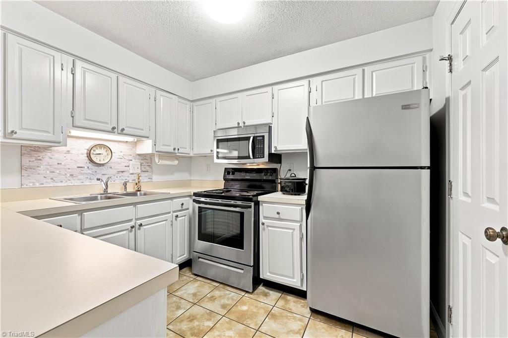 626 Walker Avenue Property Photo 12