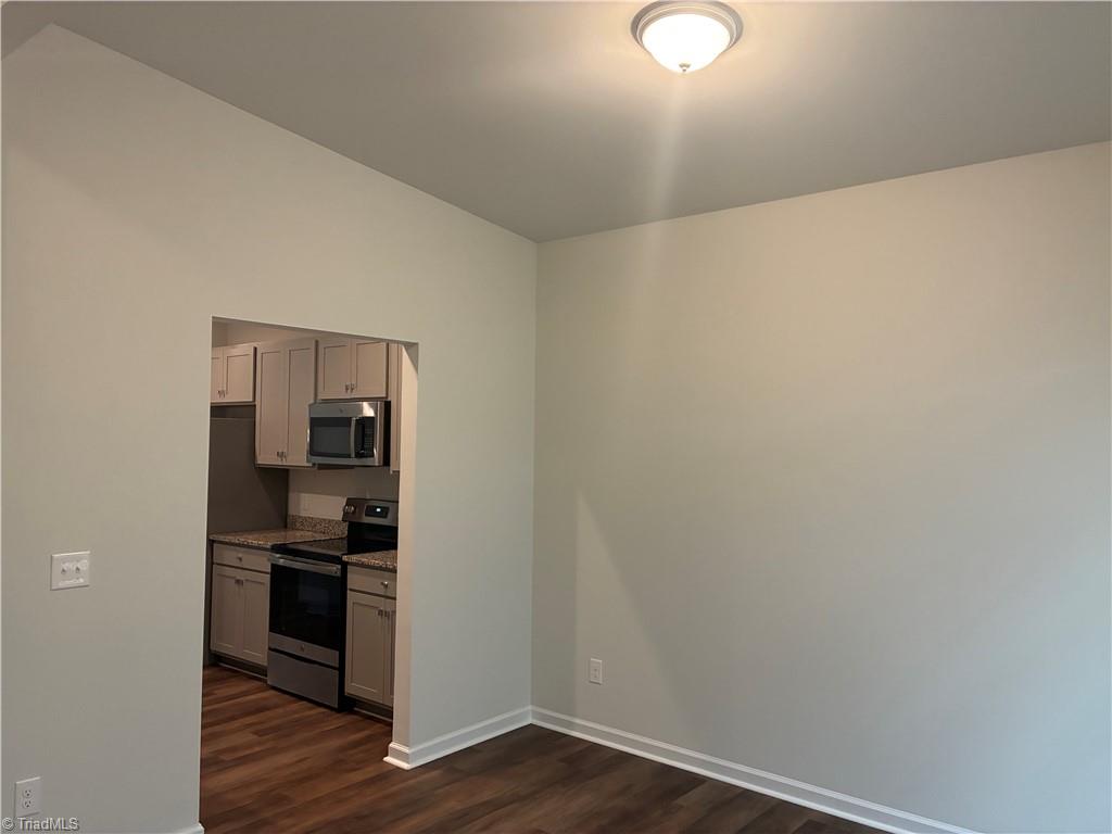 448 Infinity Circle Property Photo 2