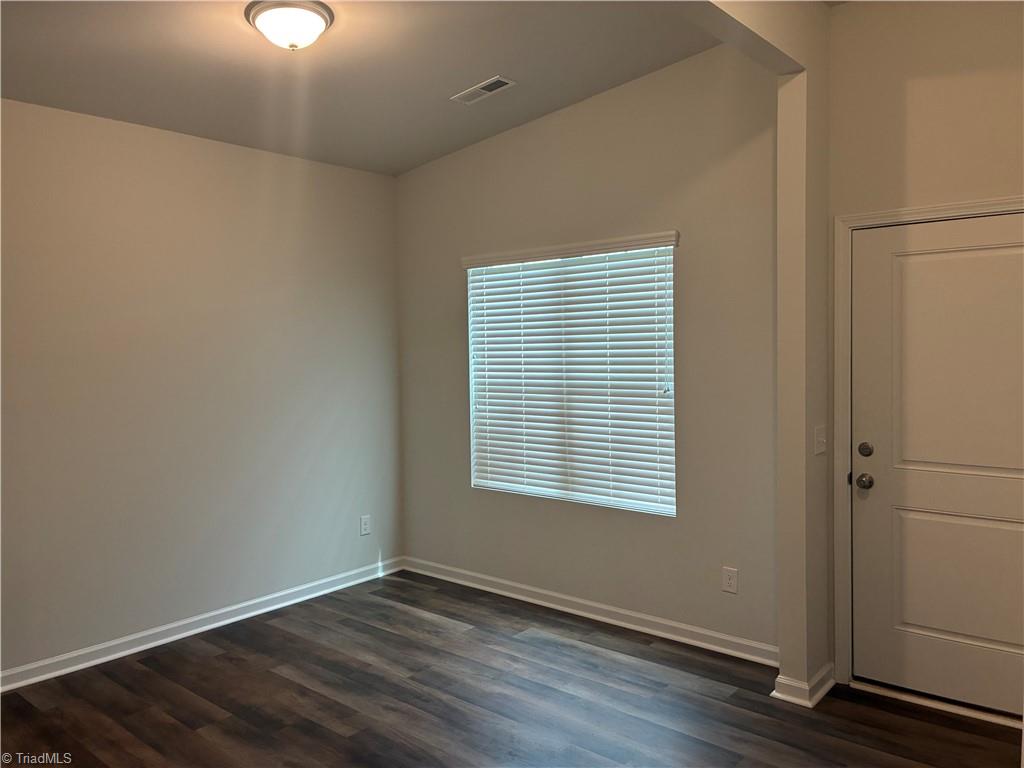 448 Infinity Circle Property Photo 3