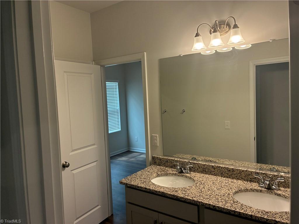 448 Infinity Circle Property Photo 5