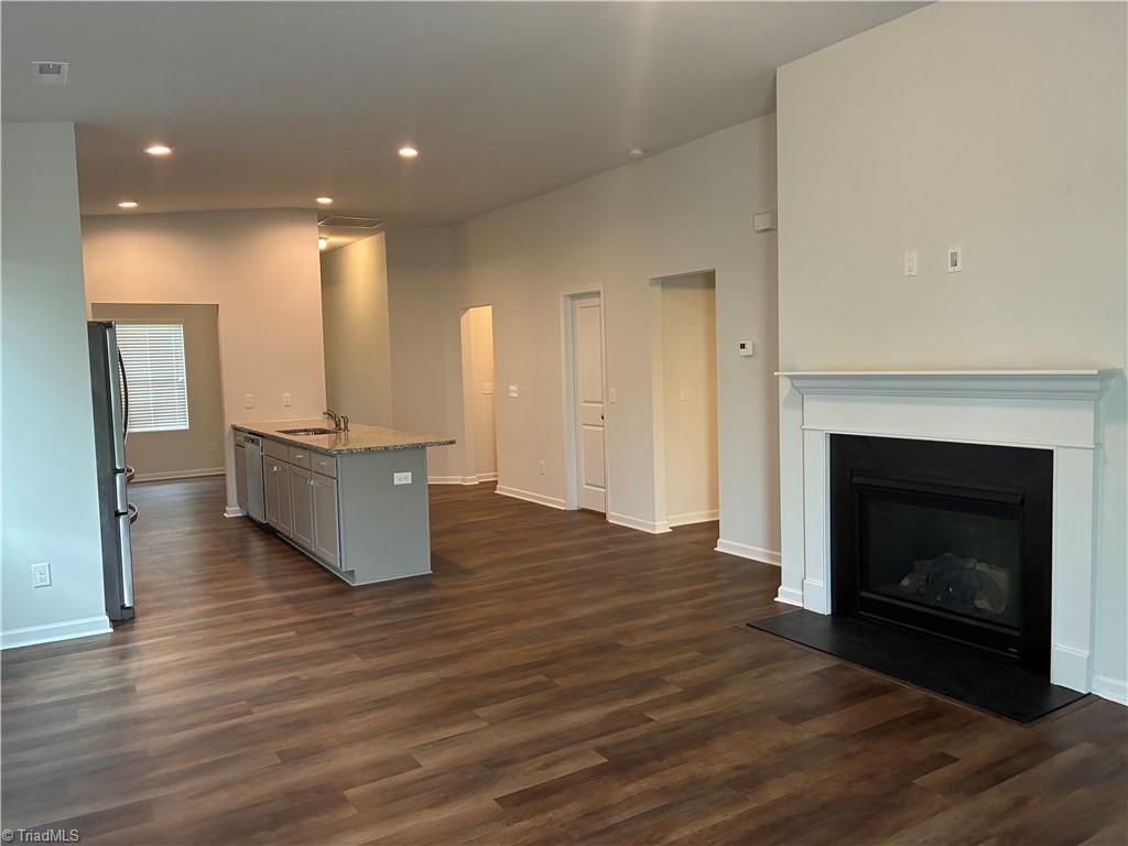 448 Infinity Circle Property Photo 11