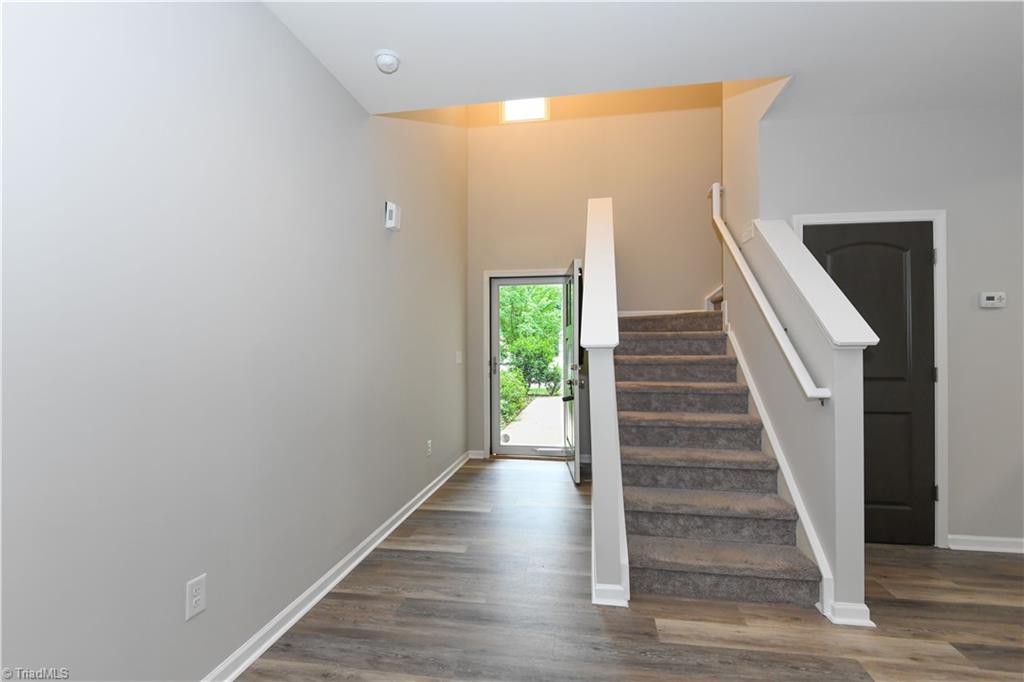 5904 Boxelder Cove Property Photo 10