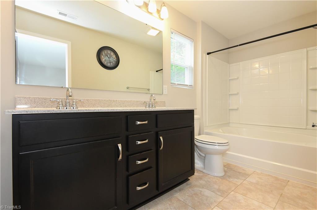 5904 Boxelder Cove Property Photo 11