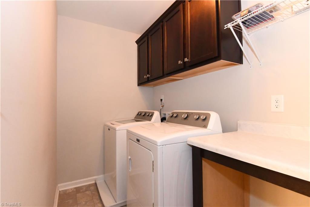 5904 Boxelder Cove Property Photo 17