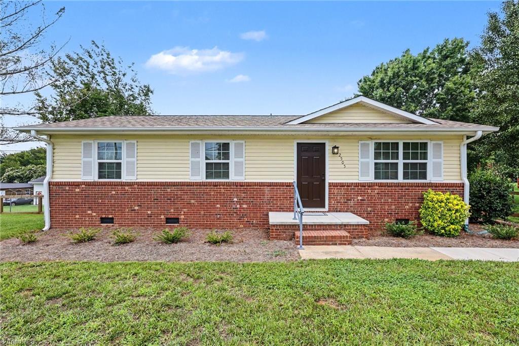 2505 Banner Whitehead Road Property Photo 1