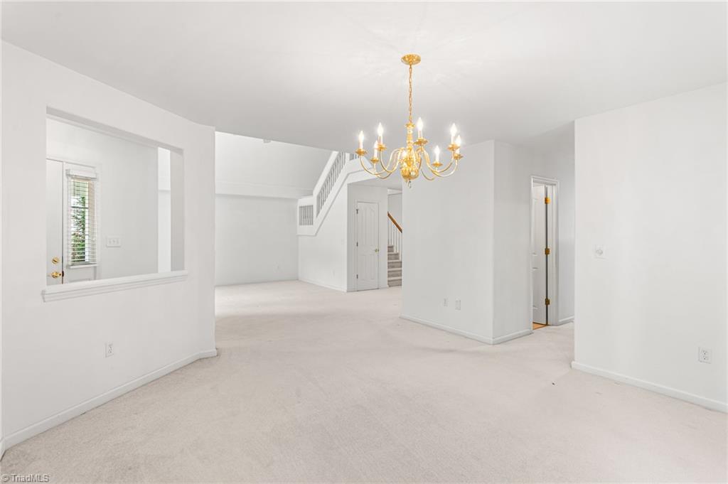 211 Walter Hagen Drive Property Photo 11