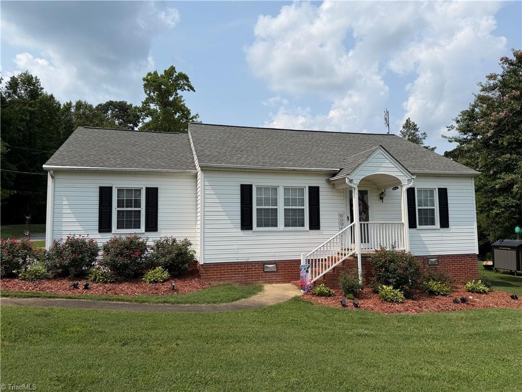 10317 Nc Highway 49 S Property Photo 2