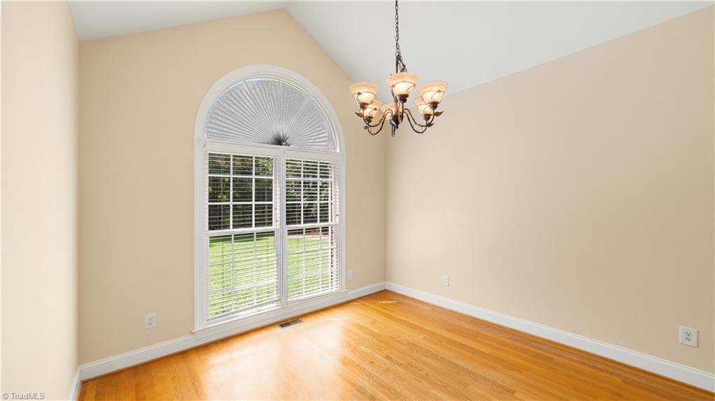 5706 Woodstream Road Property Photo 9