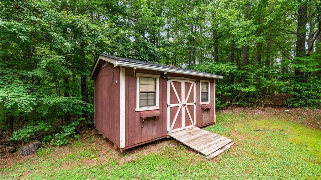 5706 Woodstream Road Property Photo 37