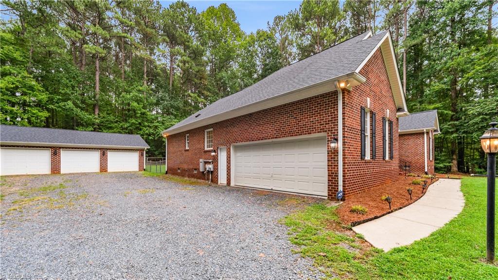 5706 Woodstream Road Property Photo 41