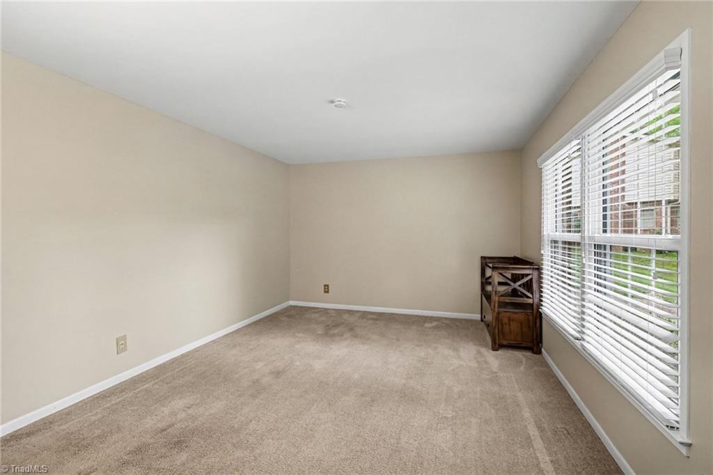 3212 Flanders Court Property Photo 5