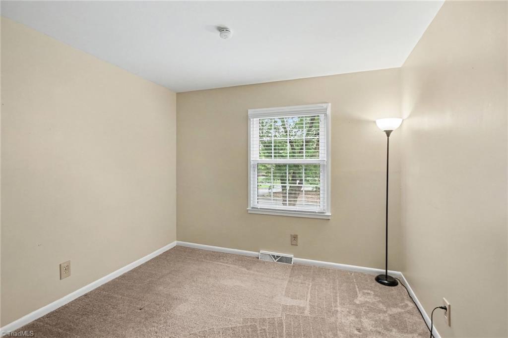 3212 Flanders Court Property Photo 18