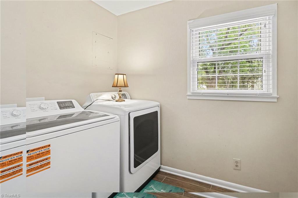 3212 Flanders Court Property Photo 33