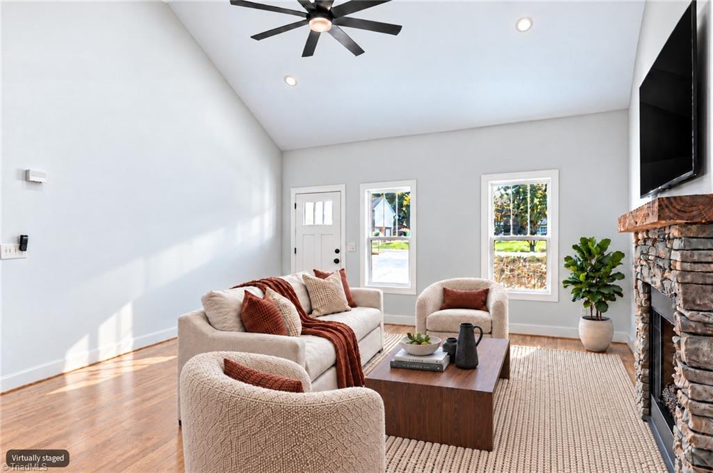 186 O Farrell Street Property Photo 12