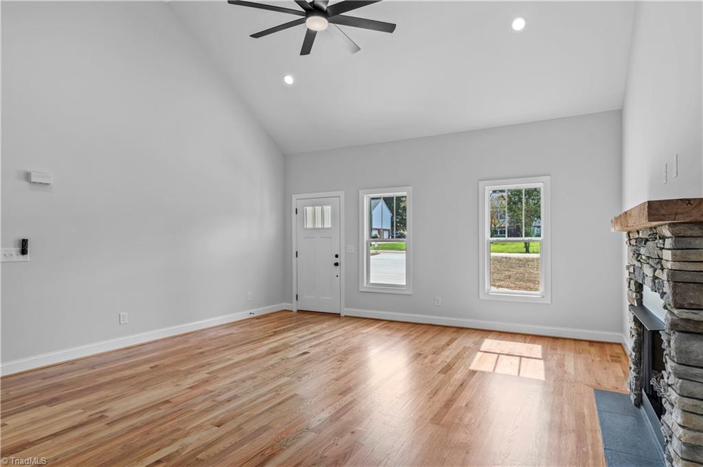 186 O Farrell Street Property Photo 13