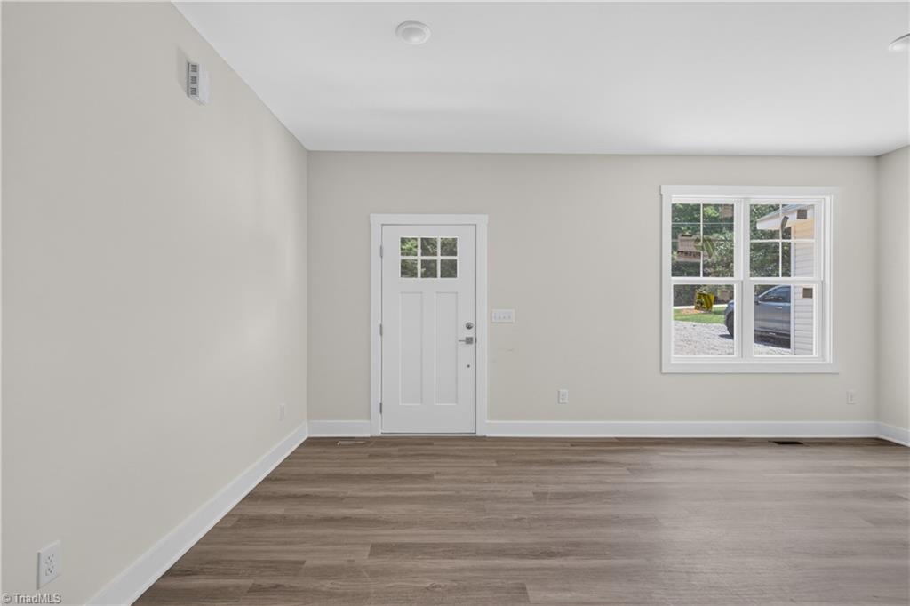 391 Needmore Road Property Photo 4