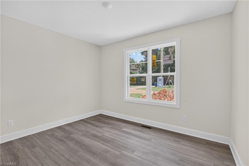 391 Needmore Road Property Photo 13