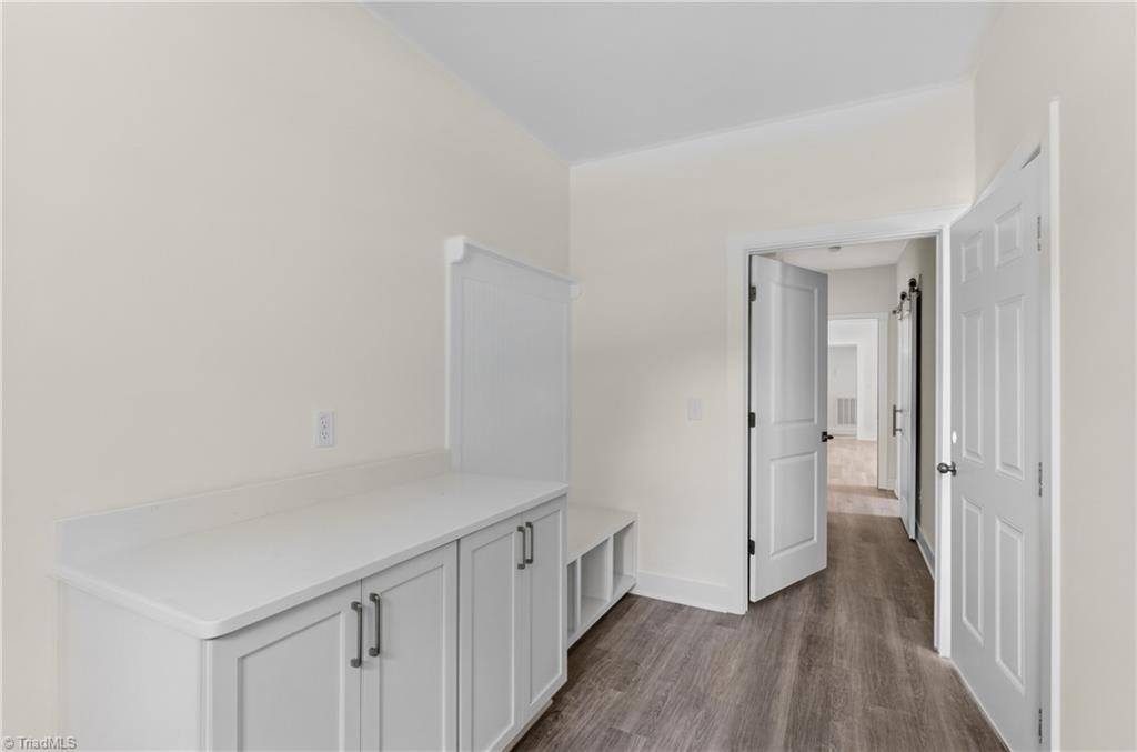 391 Needmore Road Property Photo 20