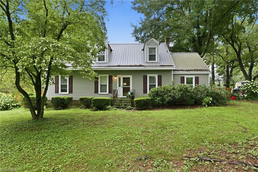 8643 Nc Highway 150 Property Photo 1