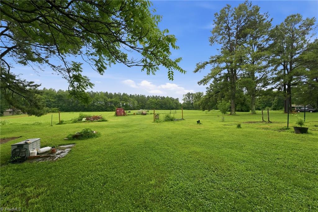 8643 Nc Highway 150 Property Photo 11