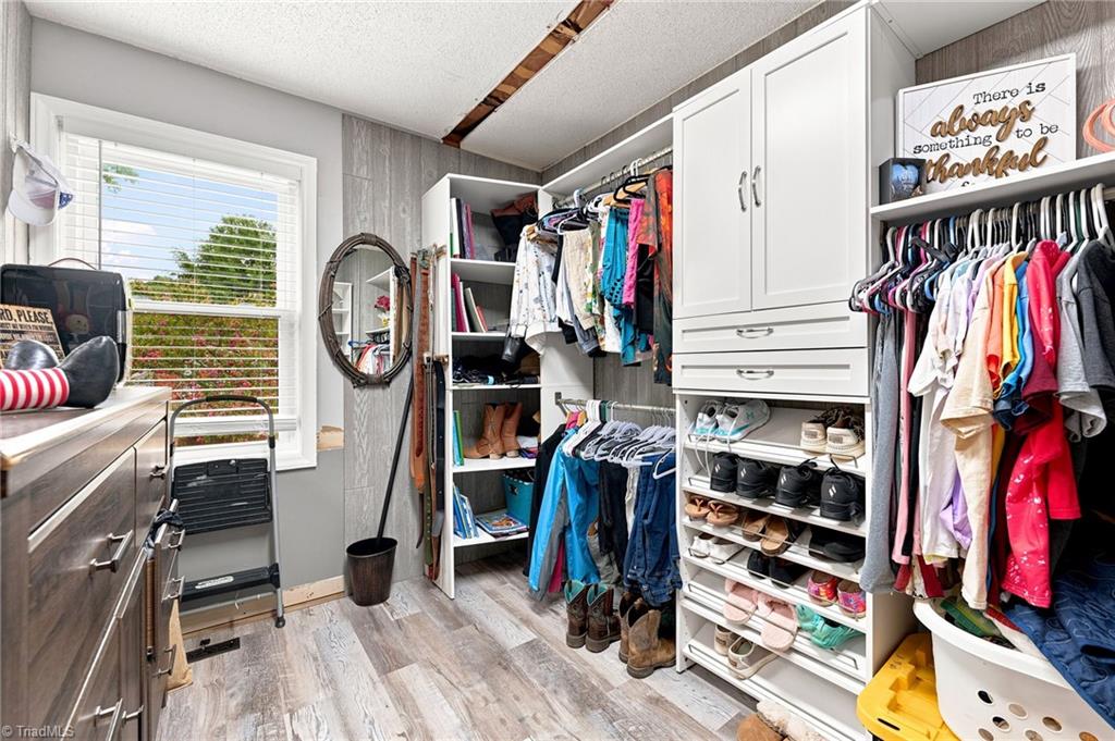 8643 Nc Highway 150 Property Photo 25