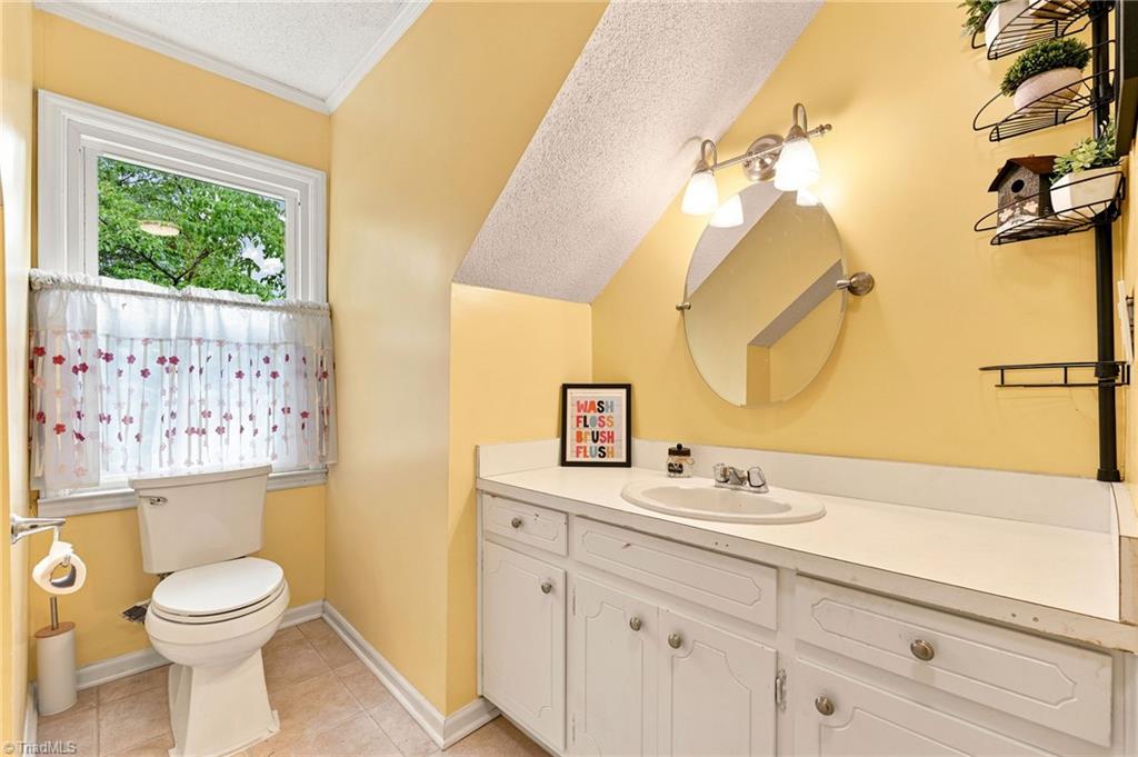 8643 Nc Highway 150 Property Photo 29