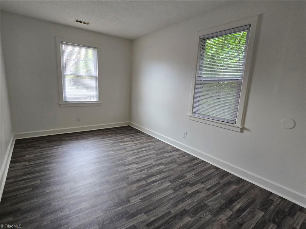 3620 Clemmons Road Apt 12 Property Photo 5