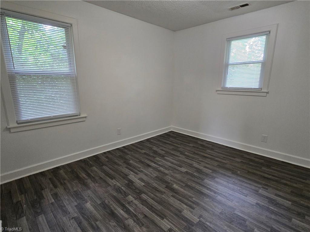 3620 Clemmons Road Apt 12 Property Photo 6