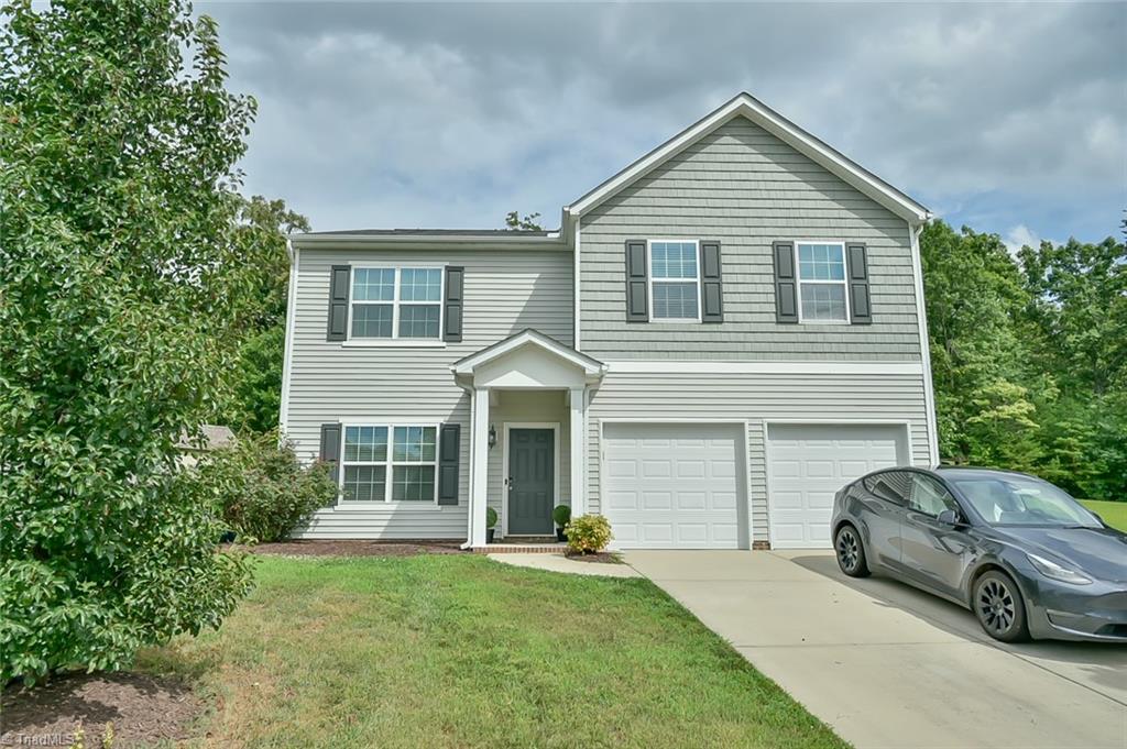 1017 Scotch Pine Way Property Photo 1