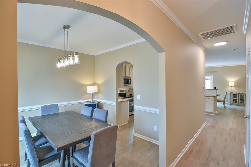 1017 Scotch Pine Way Property Photo 8
