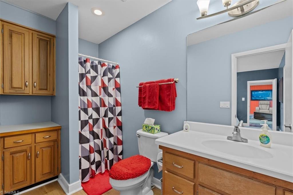 11 Culbreth Avenue Property Photo 32